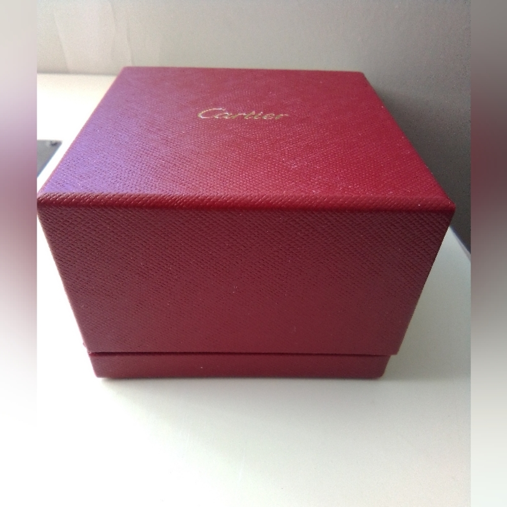 Authentic Cartier gift box (empty) - Picture 2 of 7